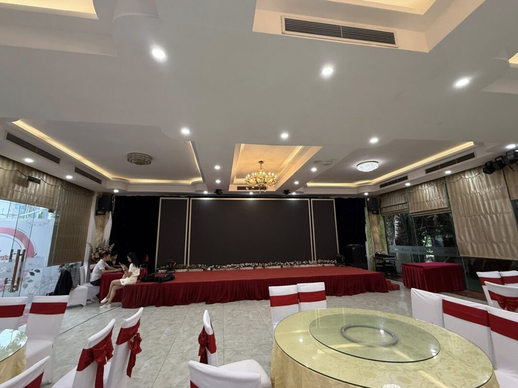 Giải pháp âm thanh sân khấu tiệc cưới