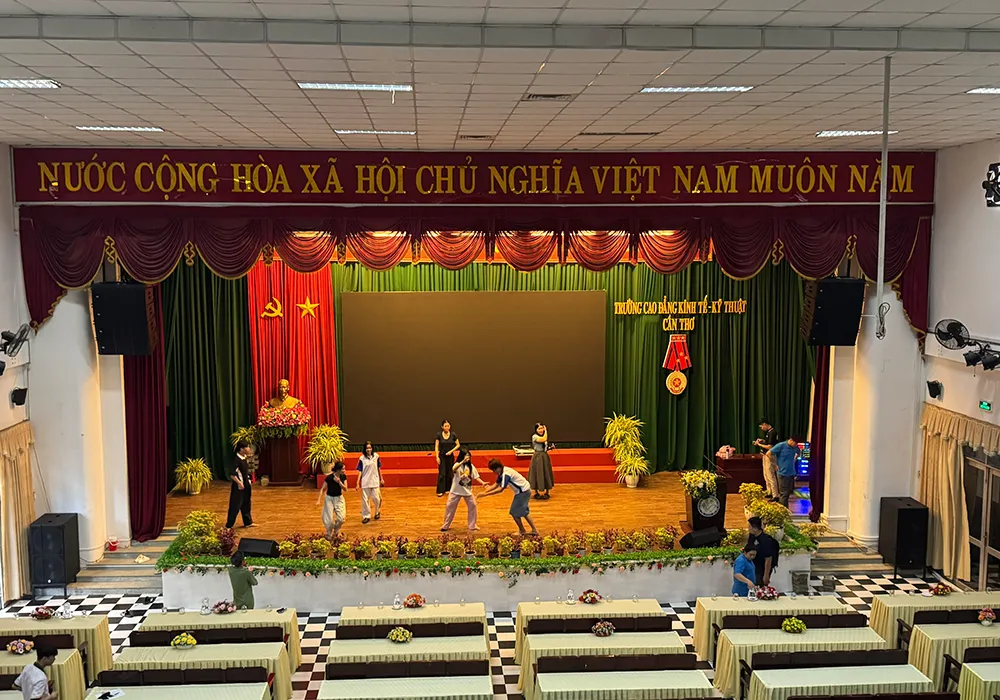 Bàn giao nghiệm thu kiểm tra âm thanh