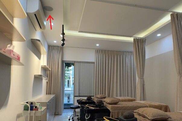 Hình ảnh thi công loa âm trần tại phòng chăm sóc sắc đẹp của Spa Capy