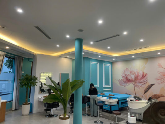 Giải pháp loa âm trần đáp ứng tiêu chuẩn khắt khe về âm thanh và độ ẩm tại Spa Putyna