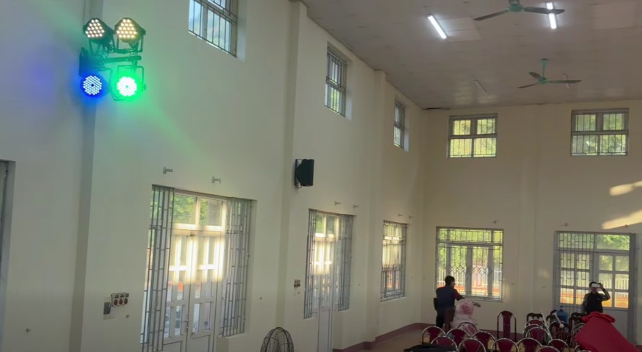 Loa Full Treo Tường Phủ Âm Thanh Toàn Nhà Văn Hóa